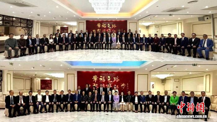 旅法侨界在巴黎举办庆祝新中国成立76周年招待会