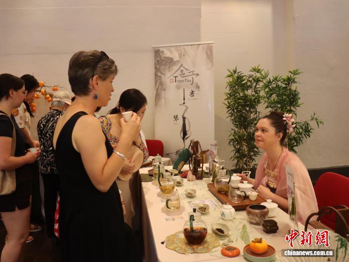 第六届悉尼茶博会开幕 澳民众体验中国茶文化
