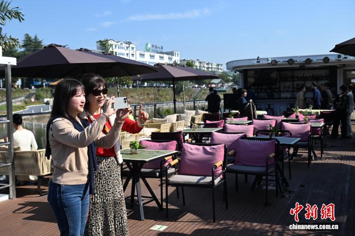 海外华文媒体点赞新安江文旅融合