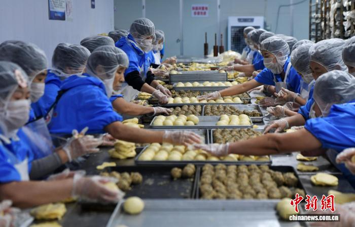 老手艺遇见新世代，酥香里延续中秋记忆