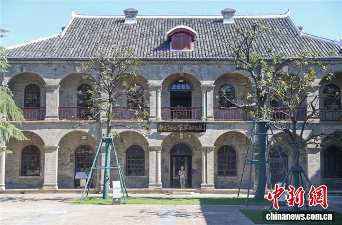 东西问丨张秀明：华侨如何投身支援抗战？