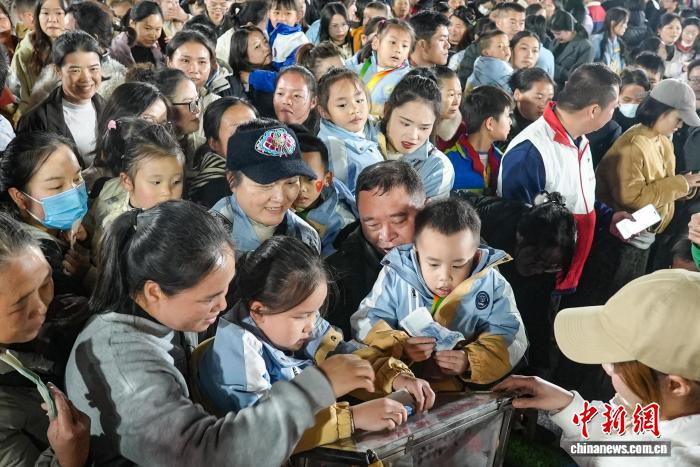 同心助香江 统一战线在行动