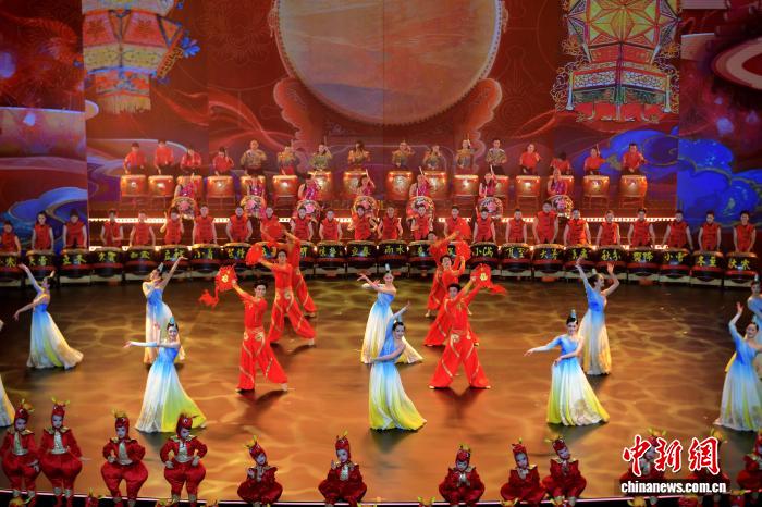 跨境春晚：穿海峡越南洋的“延展”与“回响”