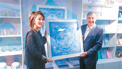 用艺术“点亮”一座城