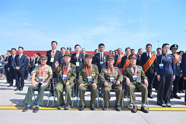 第十二批在韩中国人民志愿军烈士遗骸在沈阳安葬