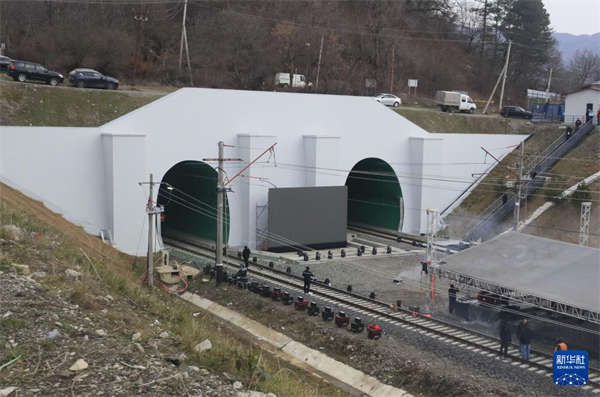 中企承建格鲁吉亚现代化铁路项目正式通车