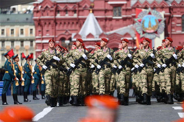观天下丨俄年度热词聚焦“胜利”“人工智能”　“拉布布”也上榜