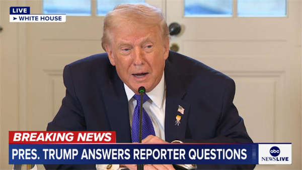 特朗普放话：我可不要中俄当邻居