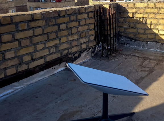 “伊朗抗议活动结束后，美政府仍秘密向伊朗运送数千台星链终端”