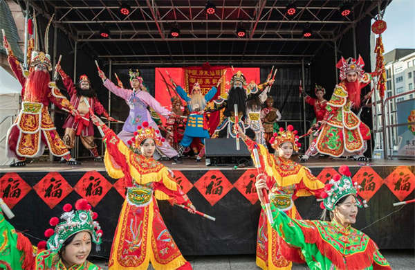 全球新春走笔｜在异乡，邂逅故乡的年