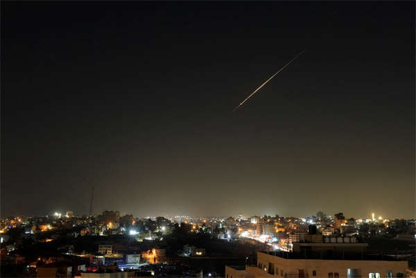 美媒：全世界都看到美国无法拿下伊朗，削弱了美国的“威慑力”