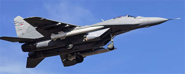 武契奇证实：买了中国超音速导弹，还有小折扣