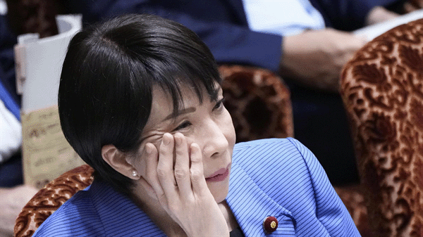 “特朗普点名日本护航，高市早苗压力陡增”