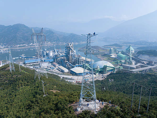 又有美媒感慨：中国“超级电网”，成抵御能源冲击的缓冲器