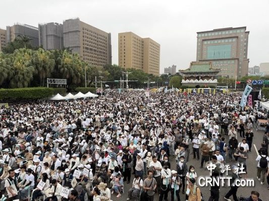 藍白合已非選擇　而是藍白生存所需