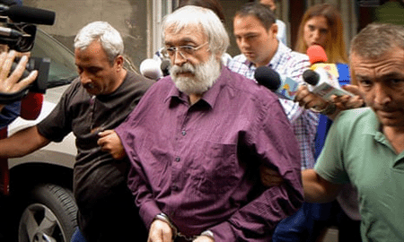 伪“瑜伽大师”的堕落之路：一个跨国精神控制犯罪网络的覆灭