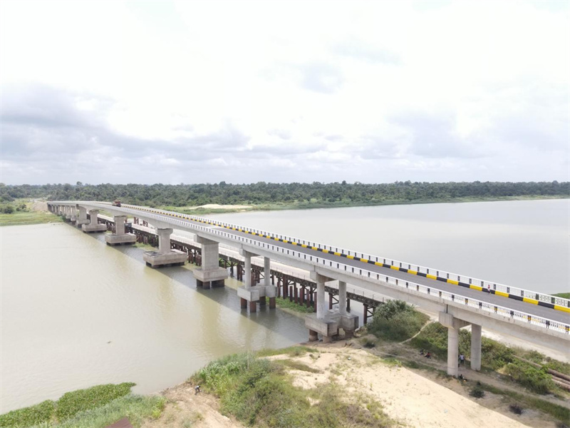 巴耶尔萨州奥博罗马大桥项目全景。 中国土木工程集团有限公司供图