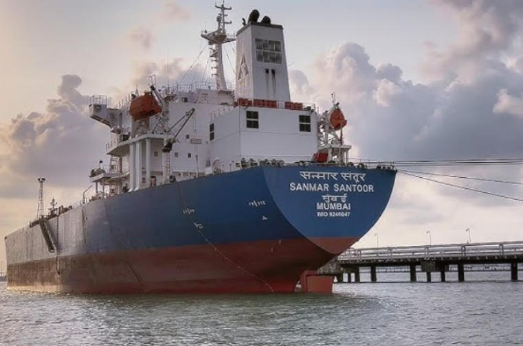 印度船遭伊朗逼退录音曝光：让我们走吧...