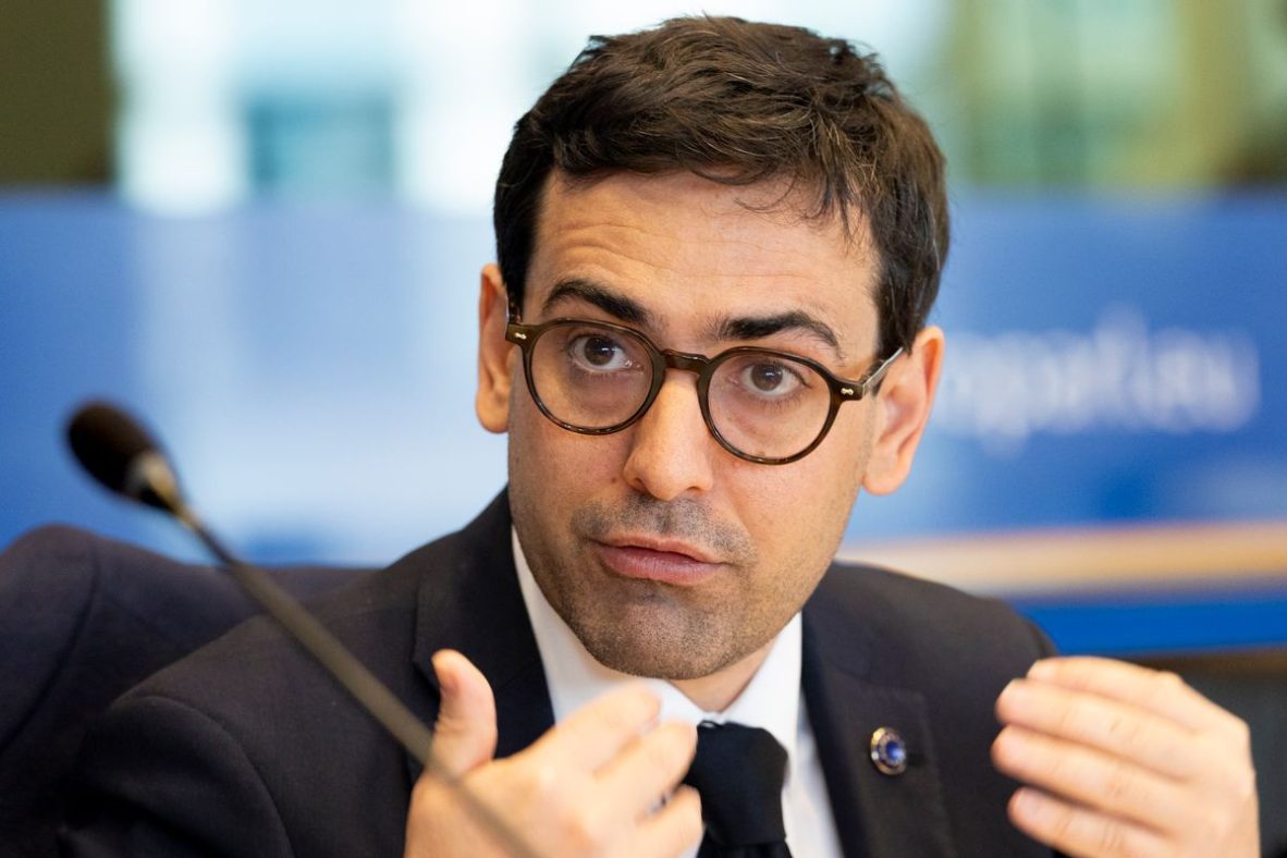 竞争不过又丢脸到别国，“无力阻止中企中标欧盟资助项目”