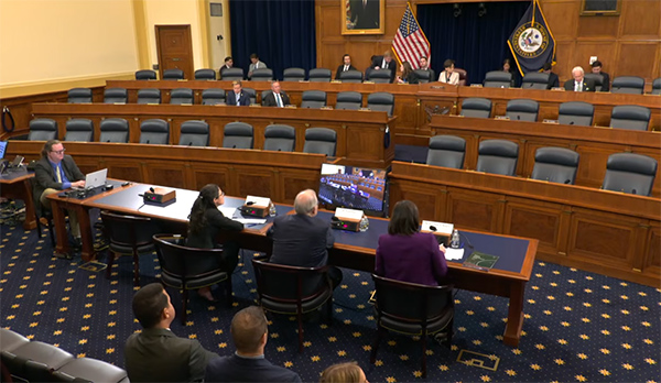 美众议院听证会炒作“太空竞赛”：中国已成最大对手，赢家将制定规则