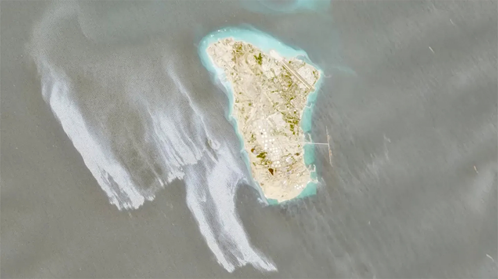 伊朗因储油罐已满而将石油排入海中？伊官员：欧洲油轮干的