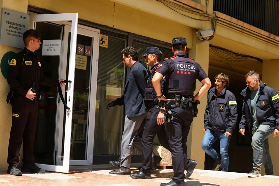 豪门惊悚！Mango创始人坠崖身亡，其子涉嫌蓄意谋害被捕