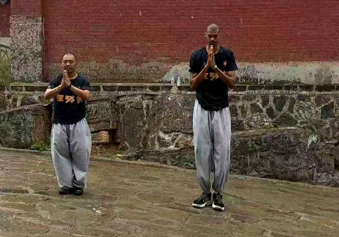 少林寺师父：我告诉文班亚马，想变伟大，就必须做别人做不到的事