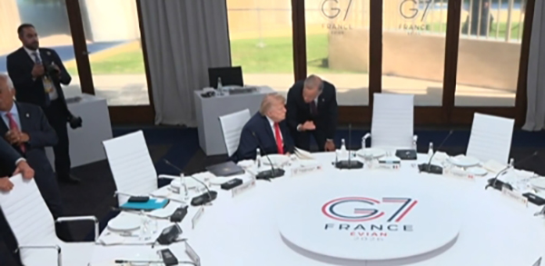 G7现场曝光：卡尼与特朗普谈中国电动车，“我还以为你会喜欢呢”