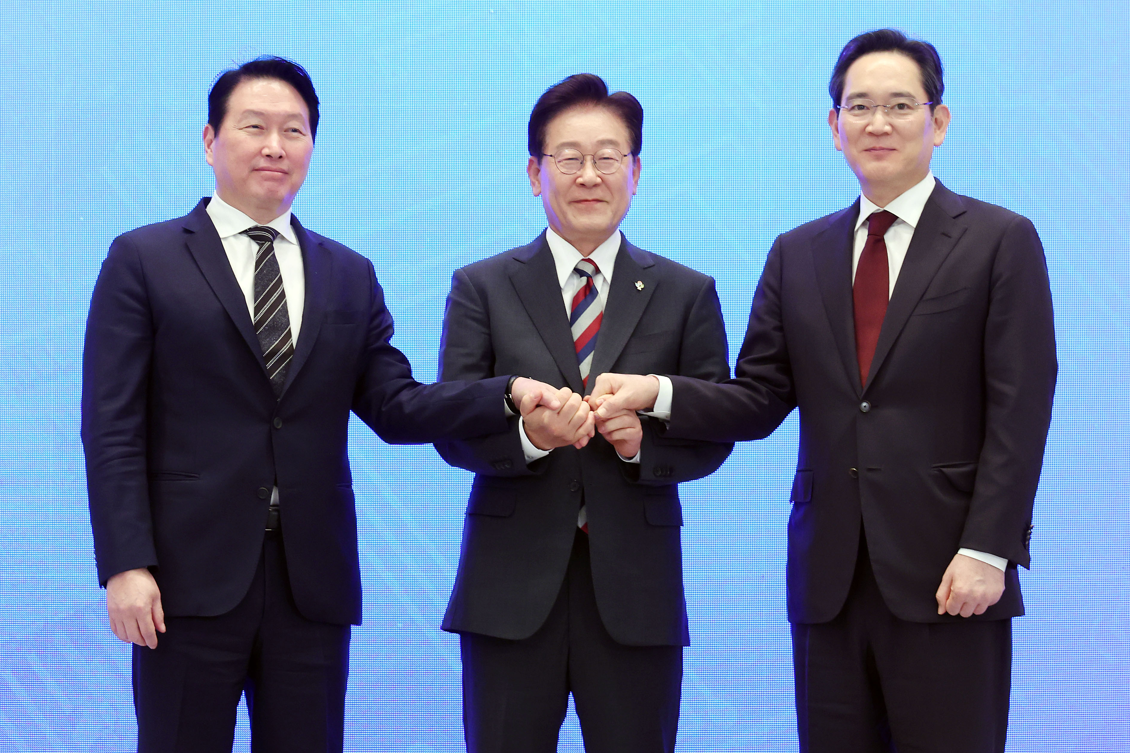 李在明把韩国未来二三十年都赌上了：800万亿韩元打造第二个半导体生产基地