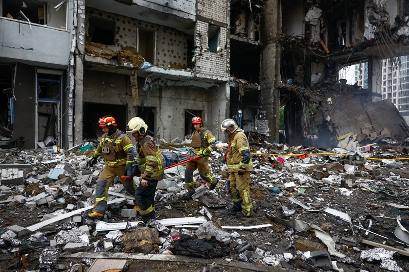乌克兰首都基辅遭俄罗斯空袭，已致9人死亡